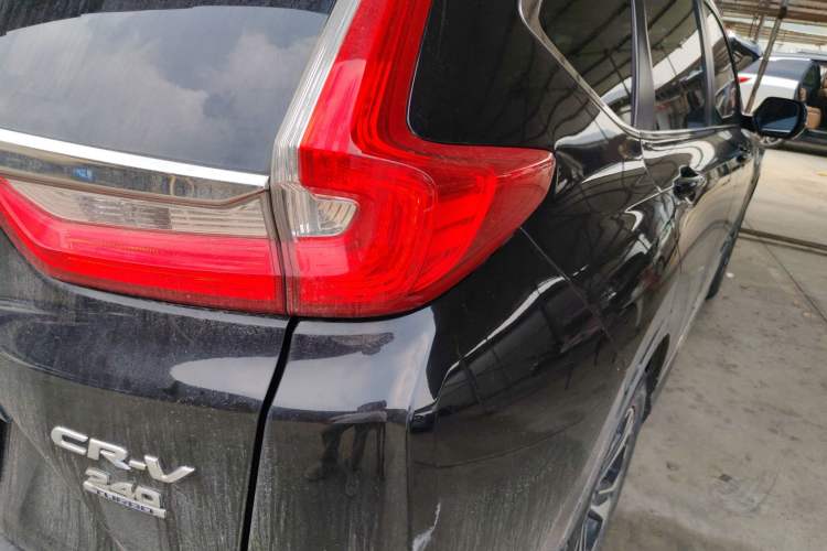 Used Honda CR-V 2017 240TURBO CVT Front-Wheel Drive Fashion Edition
