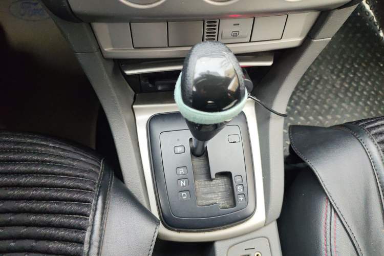 Used Ford Focus 2013 Hatchback Classic 1.8L Automatic Base Model
