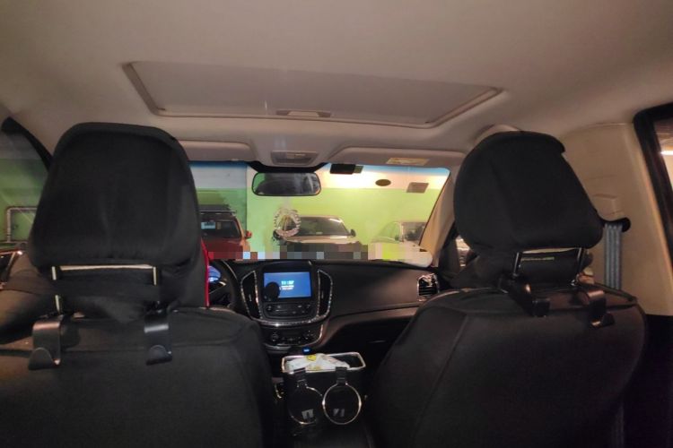 Used Baojun 560 2016 1.8L iAMT Luxury Model
