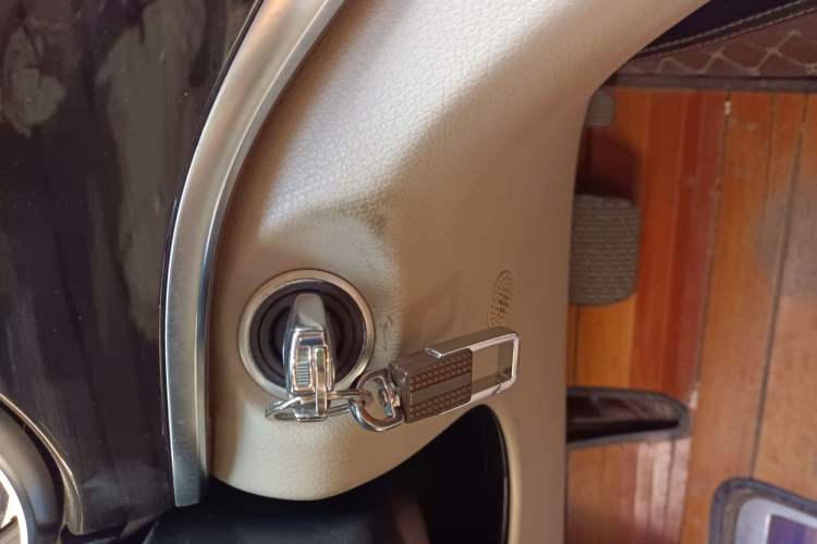 Used Mercedes-Benz V-Class 2018 V 260 Avantgarde Edition China VI