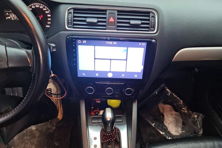 Used Volkswagen Sagitar 2012 1.6L Automatic Comfort Edition
