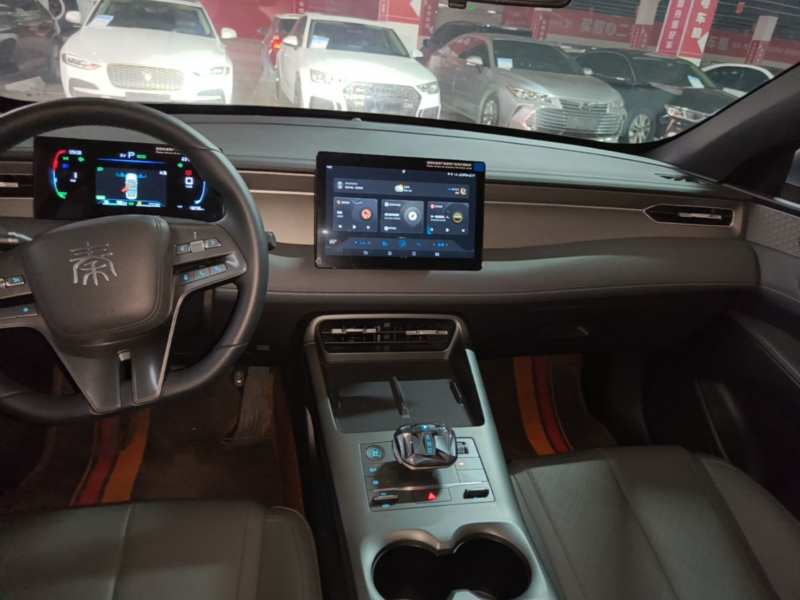 Used BYD Qin PLUS 2025 DM-i Smart Drive 55KM Leading Model — 12