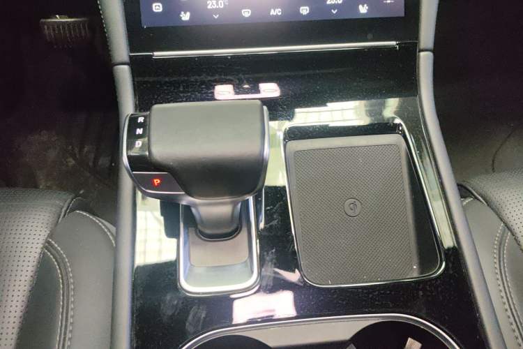 Used Li Auto ONE 2021 Extended-Range 6-Seater Version Gear Lever