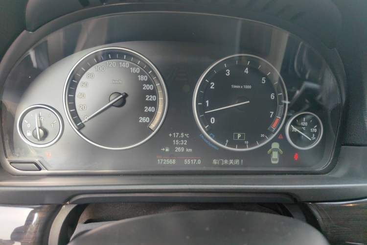 Used BMW 5 Series 2013 530Li Leading Model
