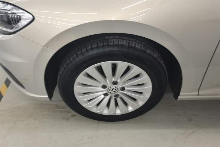 Used Volkswagen Lavida 2019 1.5L Automatic Comfort Edition China VI Standard