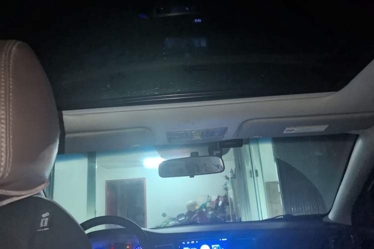 Used Hyundai Mistra 2014 1.8L Automatic Smart GLS Headliner