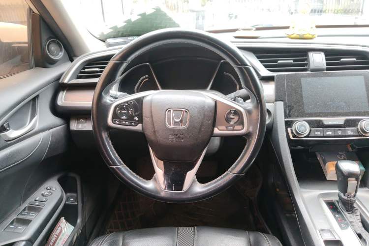 Used Honda Civic 2019 220TURBO CVT Power Edition China VI Emission Standard Steering Wheel