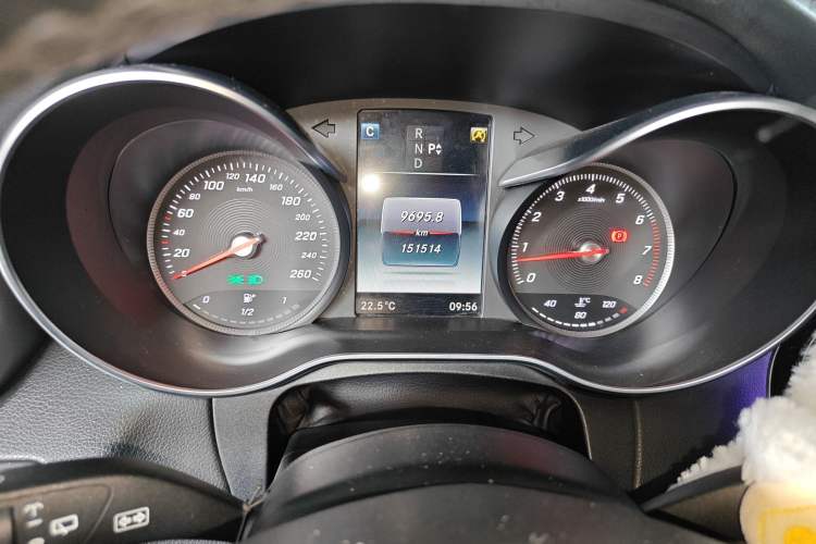 Used Mercedes-Benz C-Class 2015 C 200 station wagon