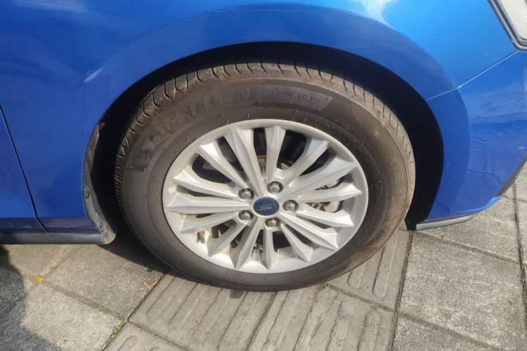 Used Ford Focus 2019 Hatchback EcoBoost 180 Automatic Trendy Model