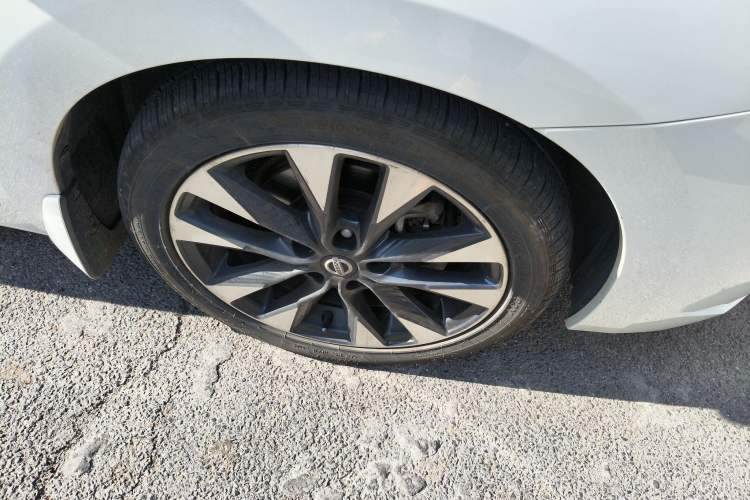 Used Nissan Lannia 2021 1.6L CVT Smart Connect Smart Cool Edition Right Front Wheel Hub