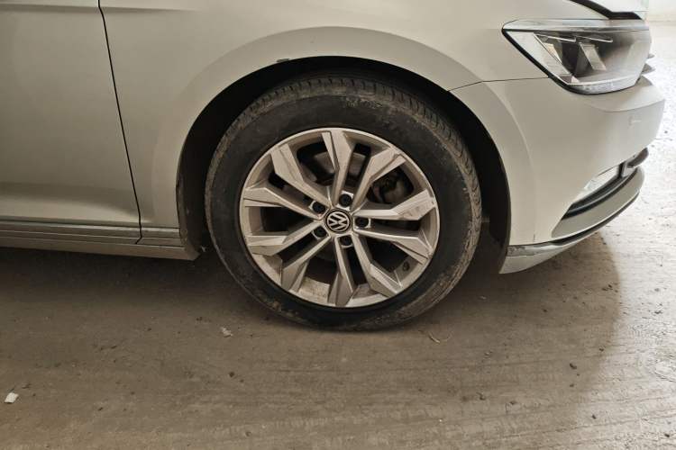 Used Volkswagen Magotan 2018 330TSI DSG Luxury Model