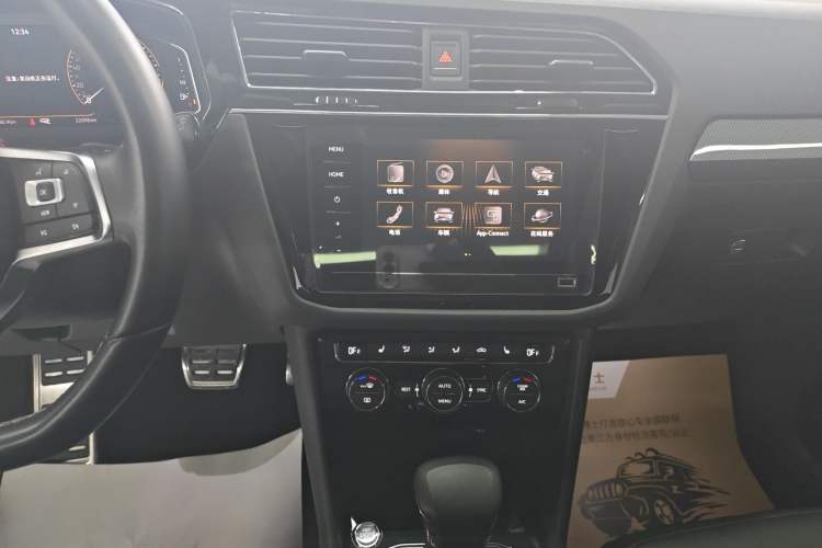 Used Volkswagen Tiguan L 2021 330TSI Automatic Two-Wheel Drive R-Line Enhanced Edition
