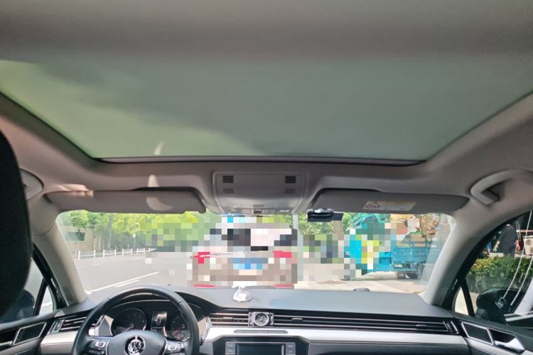 Used Volkswagen Magotan 2018 330TSI DSG Advanced Model Headliner