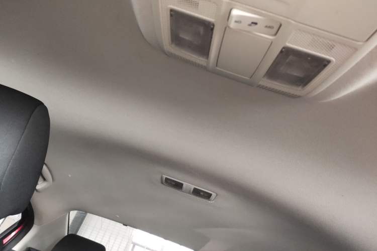 Used Mazda 3 Axela 2017 Sedan 1.5L Automatic Comfort Model Emission Standard China V Headliner