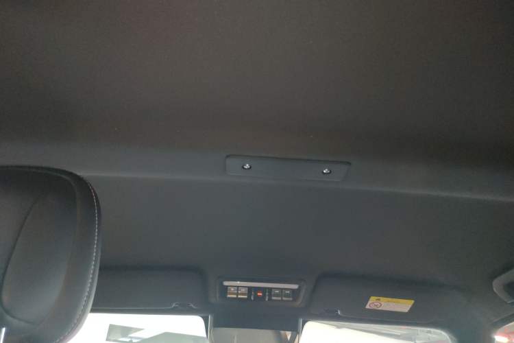 Used iCAR V23 2025 501 Four-Wheel Drive Intelligent Driving Version