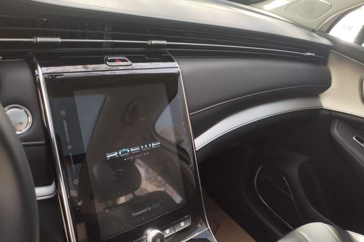 Used Roewe RX5 MAX 2021 Supreme Series 300TGI Automatic Luxury Cabin Edition Audio And AC Panel