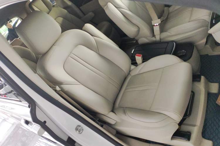 Used Buick GL8 2022 ES Landtrek 653T Comfort Edition
