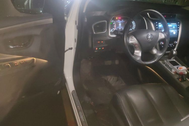 Used Nissan Murano 2019 2.5L XL Two-Wheel Drive Smart Connect Luxury Edition China VI Standard