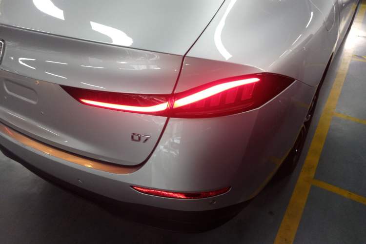Used Roewe D7 2025 DMH 125km World Champion Edition Right Rear Taillight