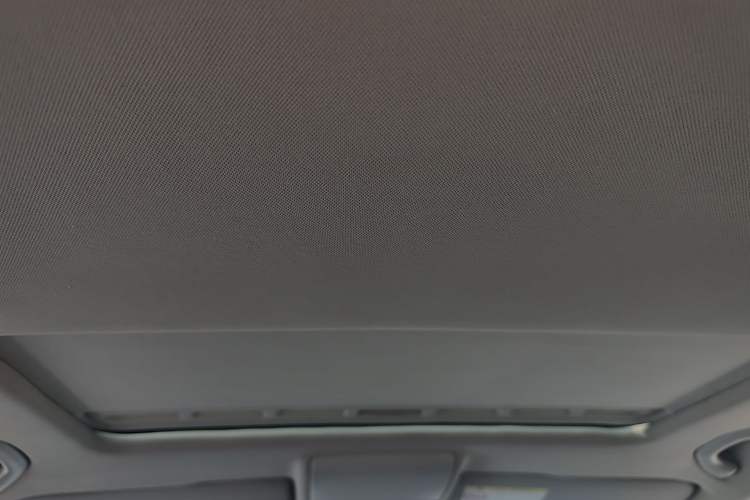 Used Volkswagen Gran Lavida 2013 1.6L Automatic Comfort Model Headliner