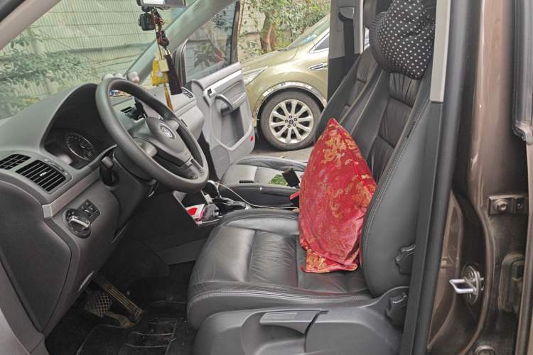 Used Volkswagen Touran 2013 1.4T DSG Comfort Edition 5-Seater Left Front Seat