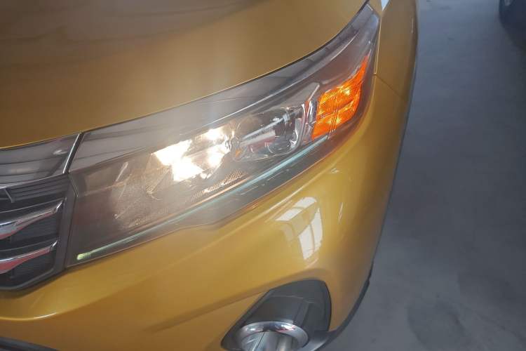 Used GAC Trumpchi GS3 2017 200T Automatic Luxury Edition Left Front Headlight