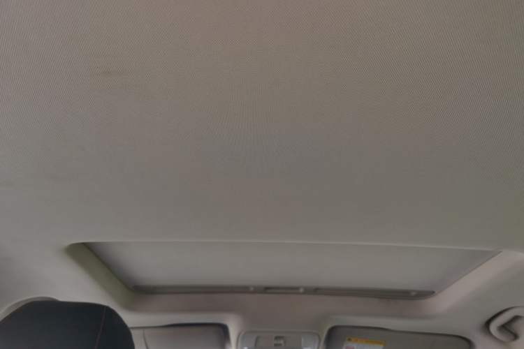 Used Roewe i5 2019 1.5L Automatic 4G Connected Langyue Edition