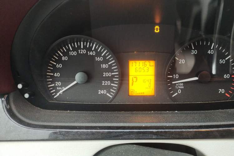 Used Mercedes-Benz Vito 2013 3.0L Business Edition