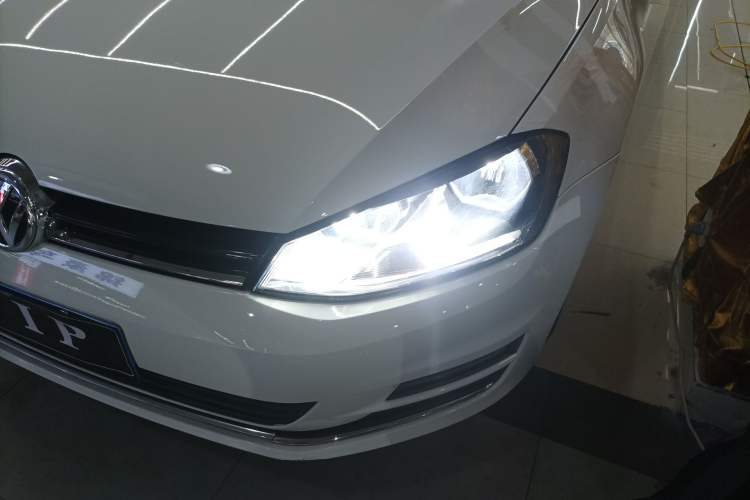 Used Volkswagen Golf 2016 1.6L Automatic Fashion Model