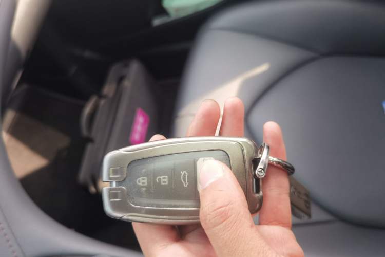 Used Toyota Camry 2022 2.0GVP Premier Edition Vehicle Key