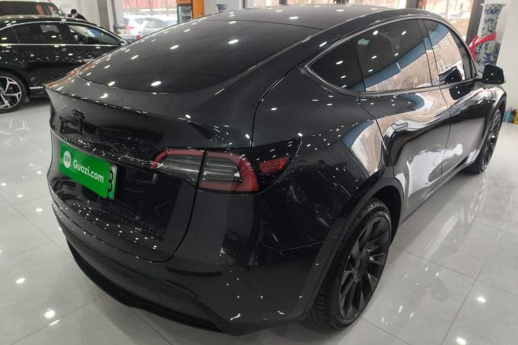 Used Tesla Model Y 2024 Long-Range All-Wheel-Drive Version
