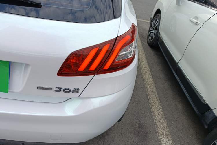 Used Peugeot 308S 2015 1.2T Automatic Jingchi Edition
