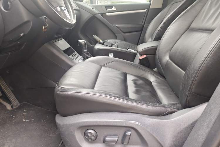Used Volkswagen Tiguan 2012 2.0 TSI Comfort Edition Left Front Seat
