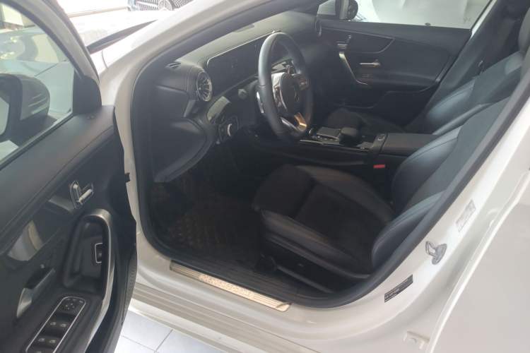 Used Mercedes-Benz A-Class 2021 A 200 L Sport Sedan Fashion Model