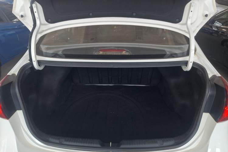 Used Kia K3 2016 1.6L Manual GLS