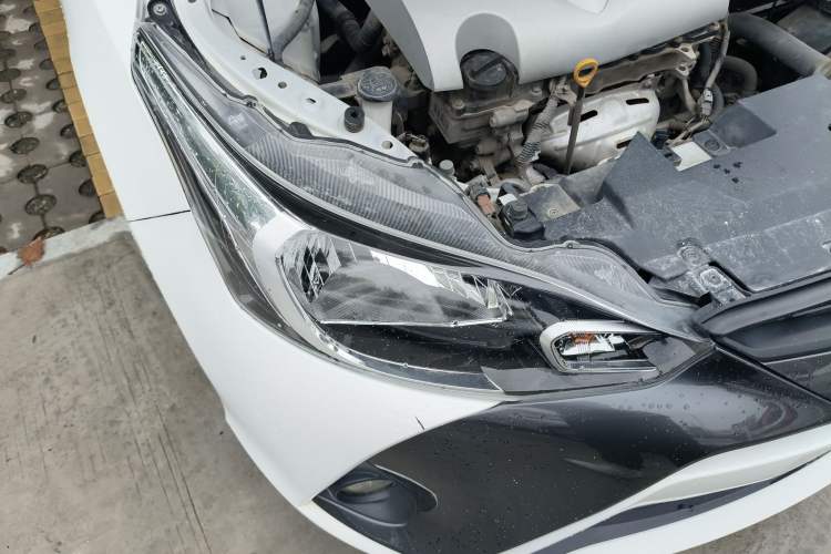 Used Toyota YARiS L Zhi Xuan 2016 Revised 1.5E CVT Charming Edition Right Front Headlight