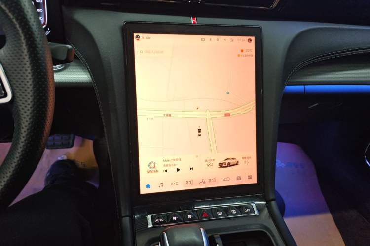 Used Hongqi H5 2024 1.5T DCT Smart Connect Flagship Edition Audio And AC Panel