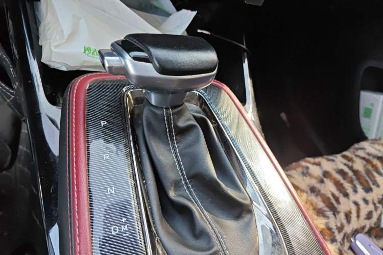 Used CHANGAN OSHAN X5 2021 1.5T DCT Prestige Edition Gear Lever