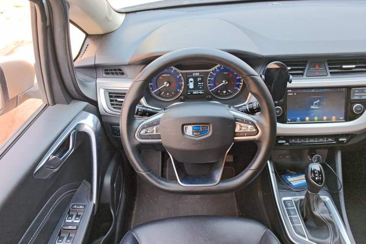 Used Geely Auto Vision X3 2019 Upgraded Model 1.5L CVT Elite Version