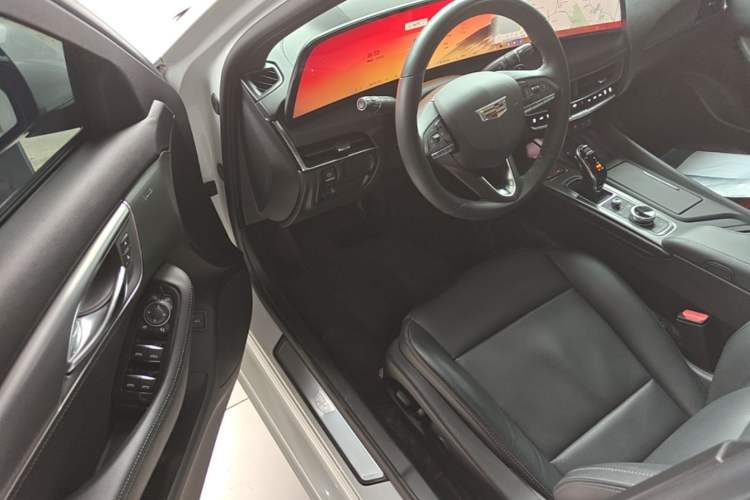 Used Cadillac CT5 2024 28T Luxury Pro Trim
