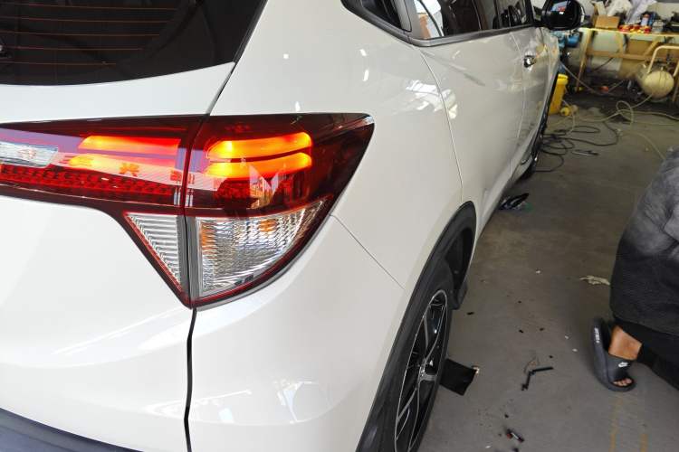 Used Honda Vezel 2020 1.5L CVT Luxury Edition
