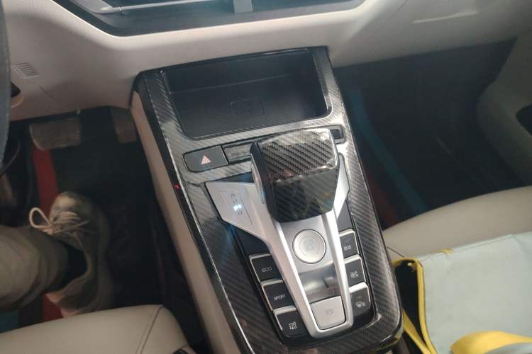 Used BYD Yuan Pro 2021 401 km Luxury Version Gear Lever