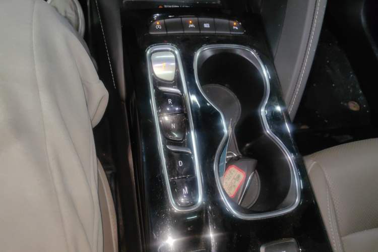 Used Buick Envision 2022 Encore Plus 652T Five-Seat Luxury Model