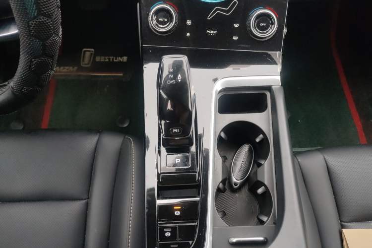 Used Bestune B70 2023 Third Generation 1.5T Automatic Enjoyment Version Gear Lever