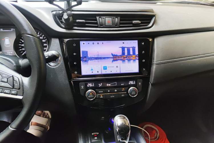 Used Nissan X-Trail 2023 Classic 2.0L Two-Wheel Drive Smart Connect Premium Edition Audio And AC Panel