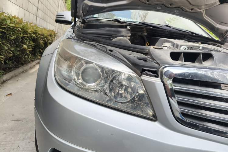 Used Mercedes-Benz C-Class 2010 C 180K Classic model Right Front Headlight