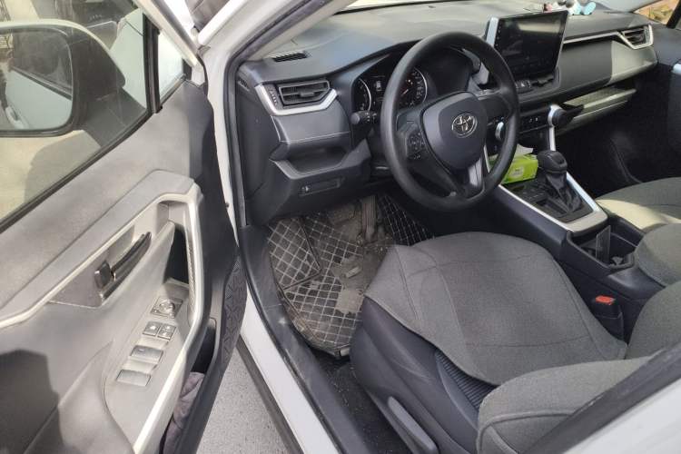 Used Toyota Wildlander 2020 2.0L CVT Two-Wheel Drive Leading Edition