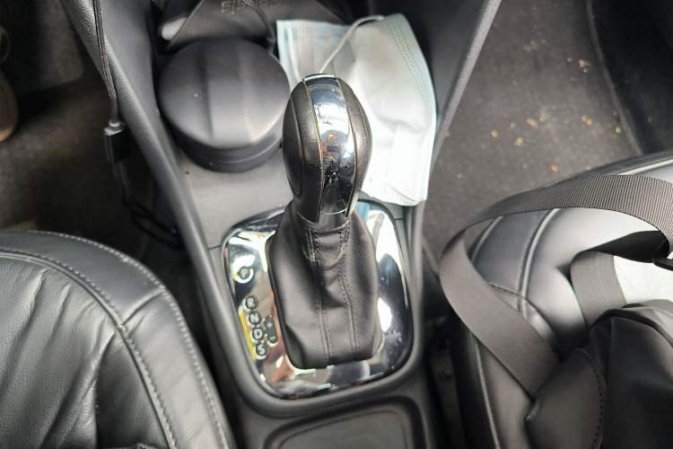 Used Volkswagen Polo 2011 1.6L Automatic ZhiKu Edition
