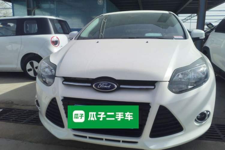 Used Ford Focus 2012 Hatchback 2.0L Automatic Luxury Sport Model
