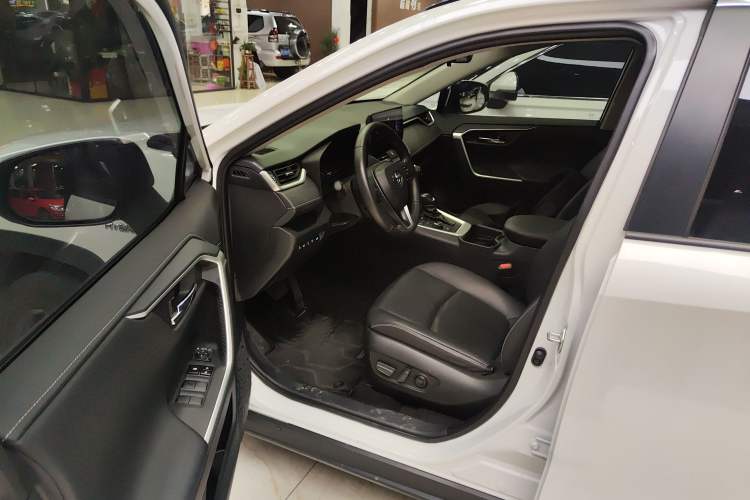 Used Toyota RAV4 2023 Dual-Engine 2.5L E-CVT Four-Wheel Drive Elite Plus Edition